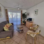 アパート T3 Calme Avec Terrasse Et Cuisine Equipee, A 300m De La De - Fr-1-309-246