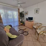 アパート T3 Calme Avec Terrasse Et Cuisine Equipee, A 300m De La De - Fr-1-309-246 *