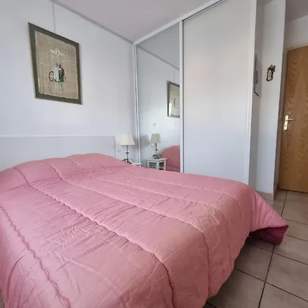 T3 Calme Avec Terrasse Et Cuisine Equipee, A 300m De La De - Fr-1-309-246 Apartmán *