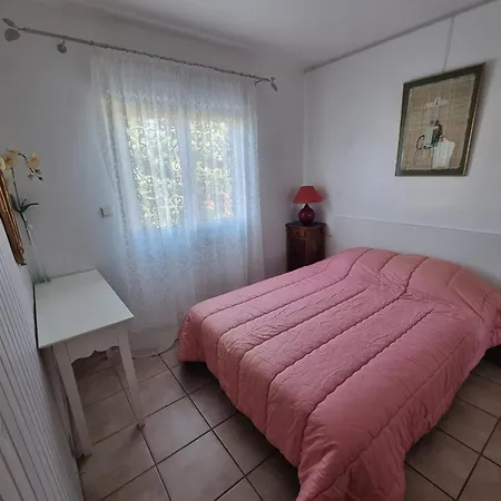 T3 Calme Avec Terrasse Et Cuisine Equipee, A 300m De La De - Fr-1-309-246 Apartmán