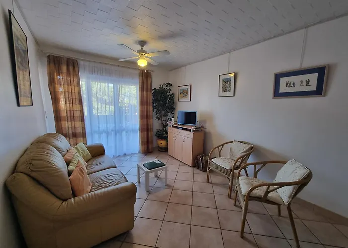 T3 Calme Avec Terrasse Et Cuisine Equipee, A 300m De La De - Fr-1-309-246 公寓 科利尤尔
