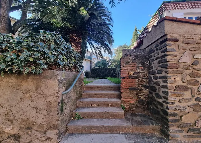 T3 Calme Avec Terrasse Et Cuisine Equipee, A 300m De La De - Fr-1-309-246 * קוליור